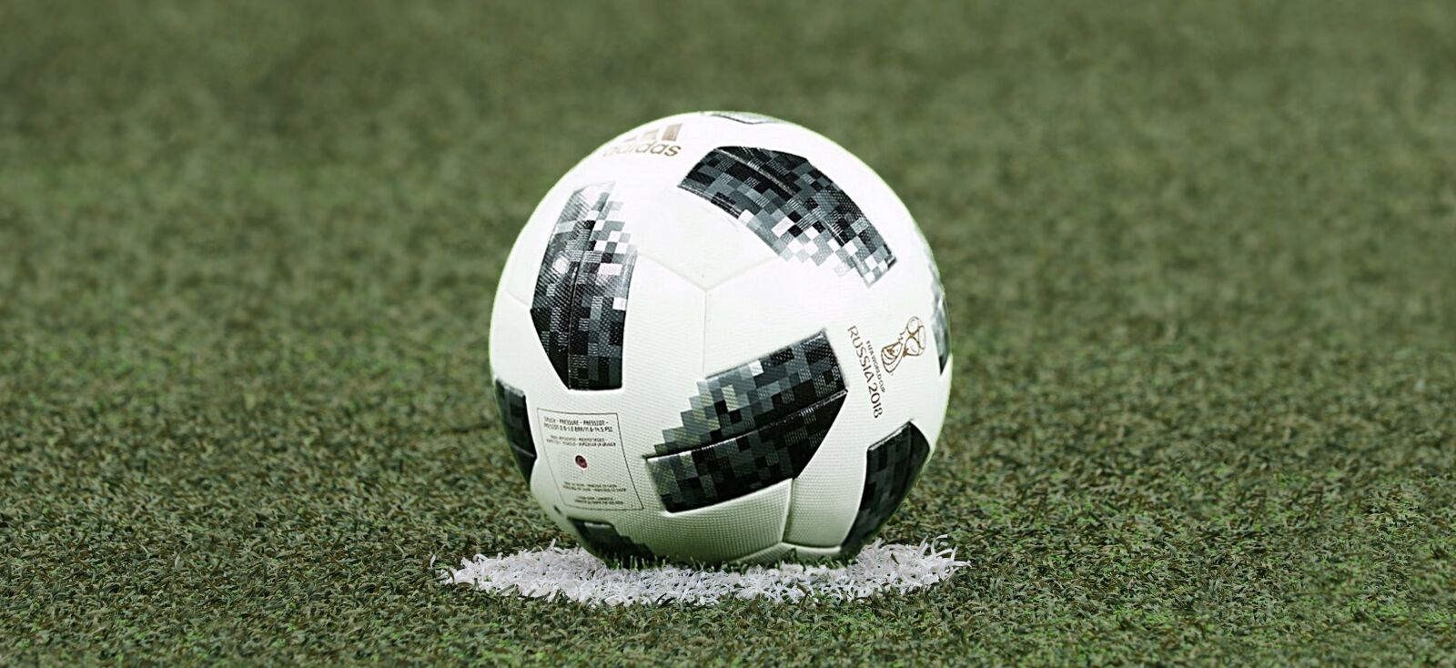 Canon EF-S 55-250mm F4-5.6 IS STM sample photo. Football, kick-off, beginning photography