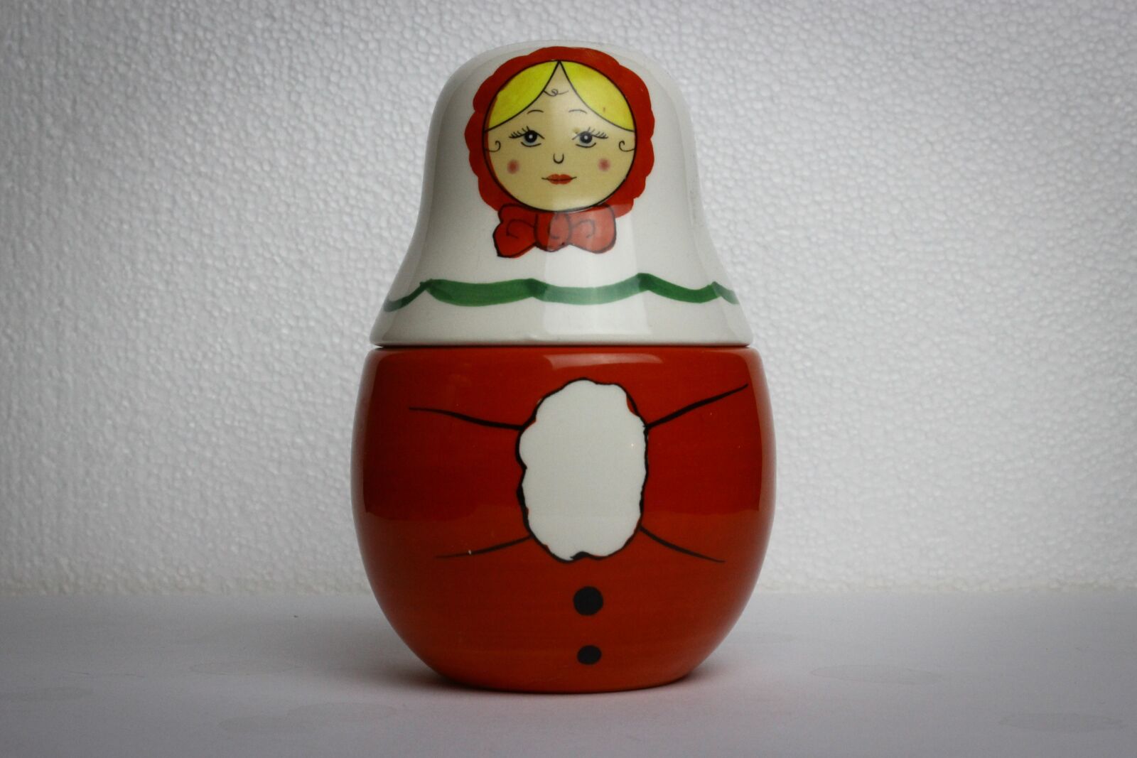 Canon EOS 600D (Rebel EOS T3i / EOS Kiss X5) sample photo. Matryoshka doll, matryoshka, culture photography