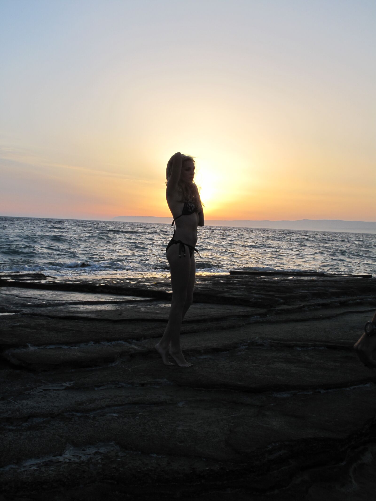 Canon PowerShot G10 sample photo. Silhouette, woman, female photography