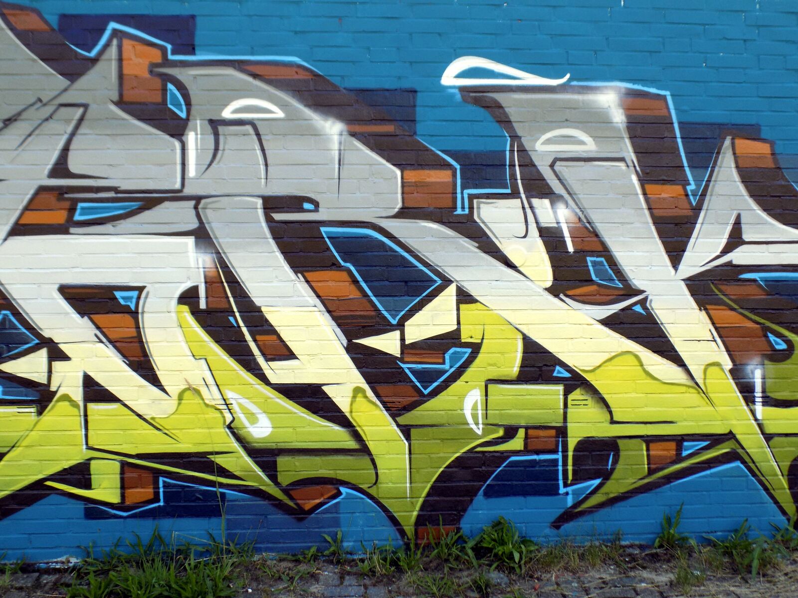 Nikon COOLPIX L340 sample photo. Graffiti, art, sprayer photography