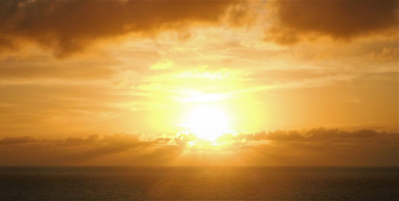 Nikon Coolpix B500 sample photo. Sunrise, sun, cloud photography