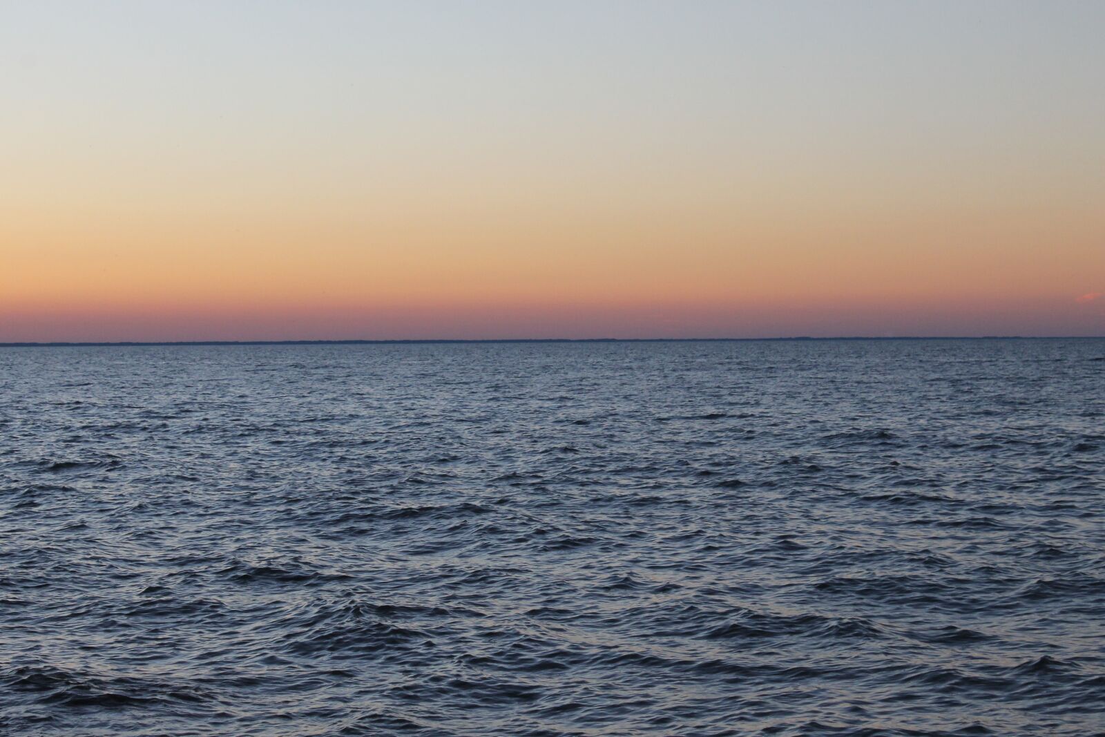 Canon EOS 1100D (EOS Rebel T3 / EOS Kiss X50) sample photo. Evening, sunset, green bay photography