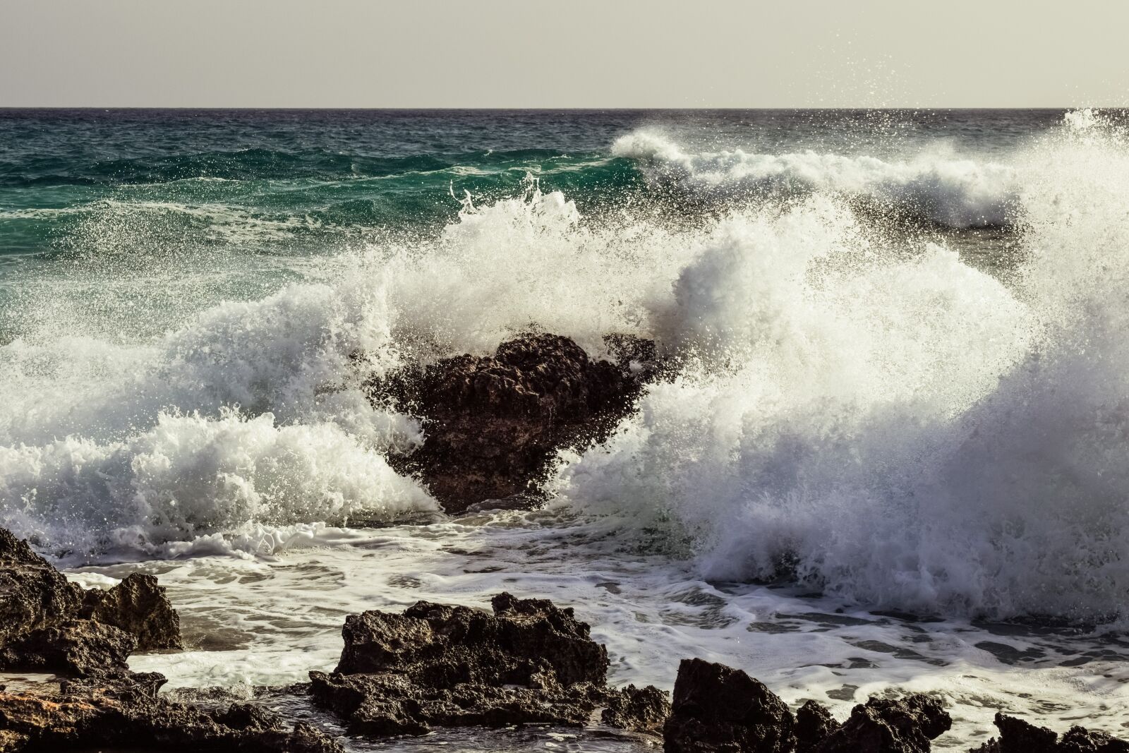 Nikon D3300 sample photo. Waves, rocky coast, erosion photography
