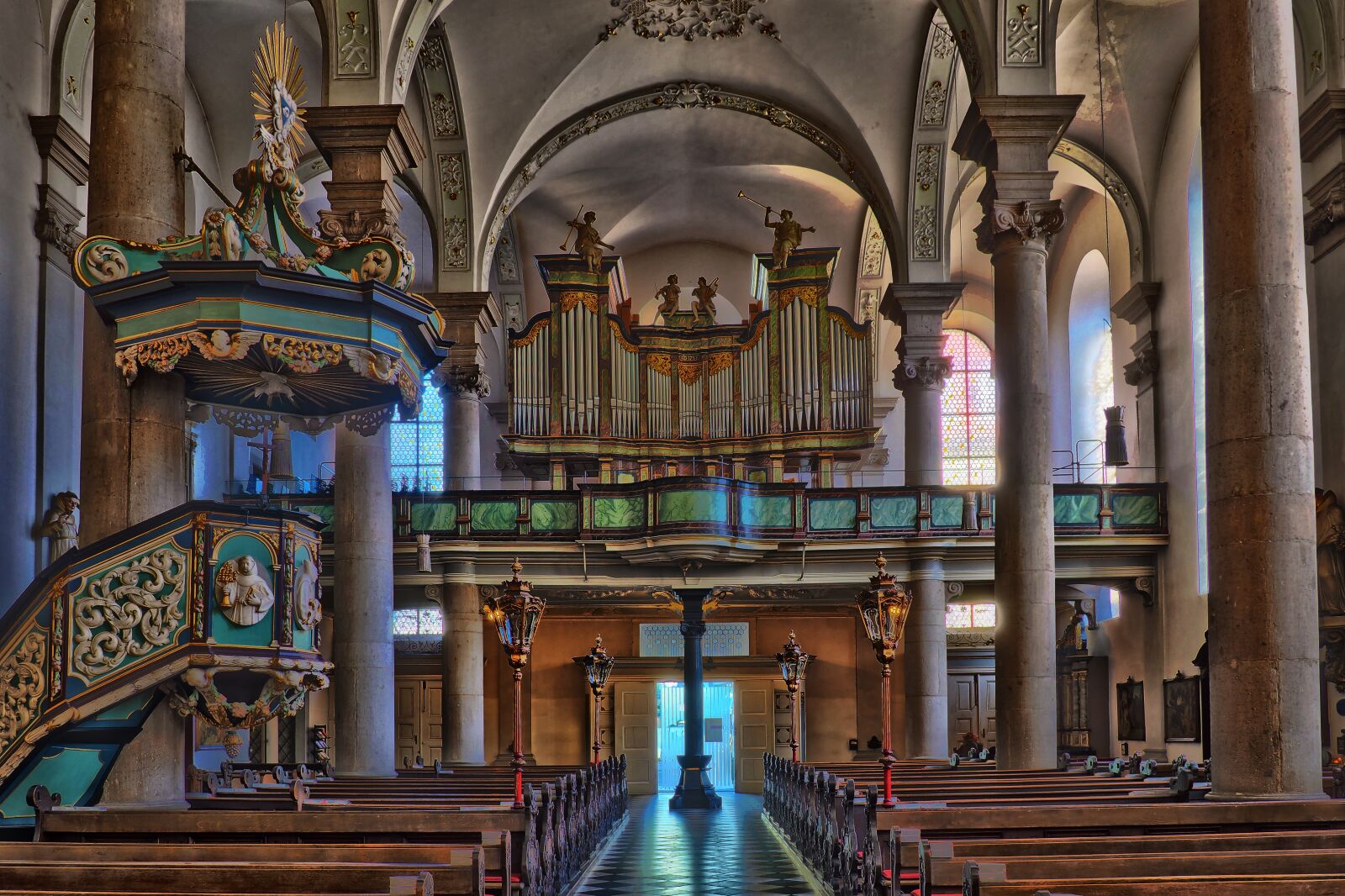 Olympus OM-D E-M10 sample photo. Church, architecture, travel photography