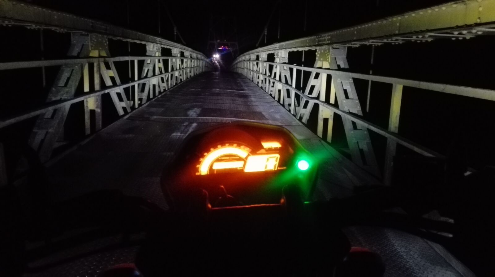 HUAWEI Y6II sample photo. Night, noche, bike photography