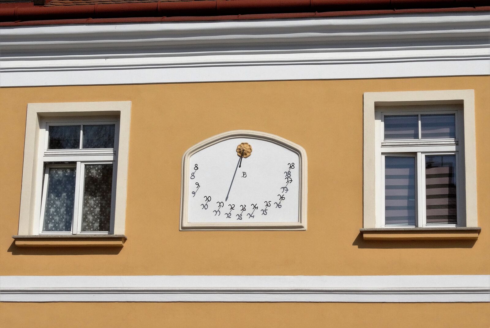 Sony Cyber-shot DSC-HX300 sample photo. Clock photography