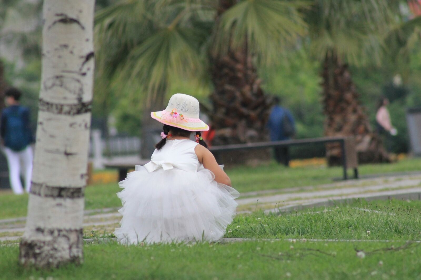 Canon EOS 1100D (EOS Rebel T3 / EOS Kiss X50) sample photo. The innocence, child portrait photography