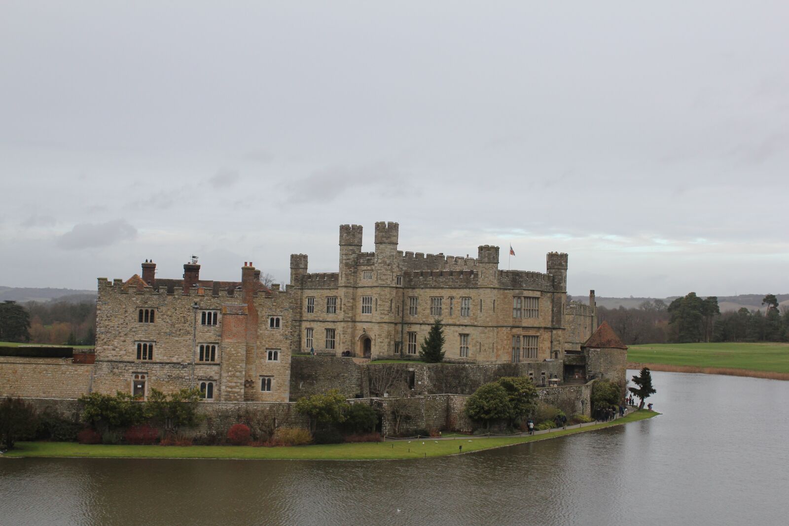 Canon EOS 550D (EOS Rebel T2i / EOS Kiss X4) sample photo. England, battle, castle photography