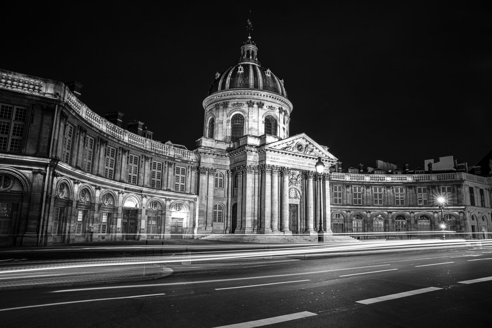 Canon 24-70mm F2.8 DG OS HSM | Art 017 sample photo. Paris, night, scene photography