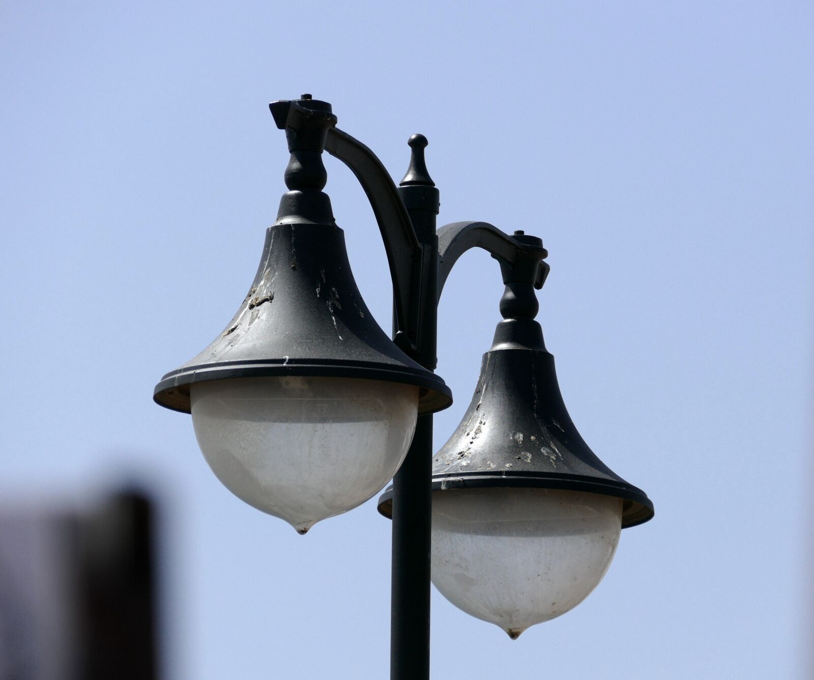 Panasonic Lumix DMC-FZ1000 sample photo. Replacement lamp, the light photography
