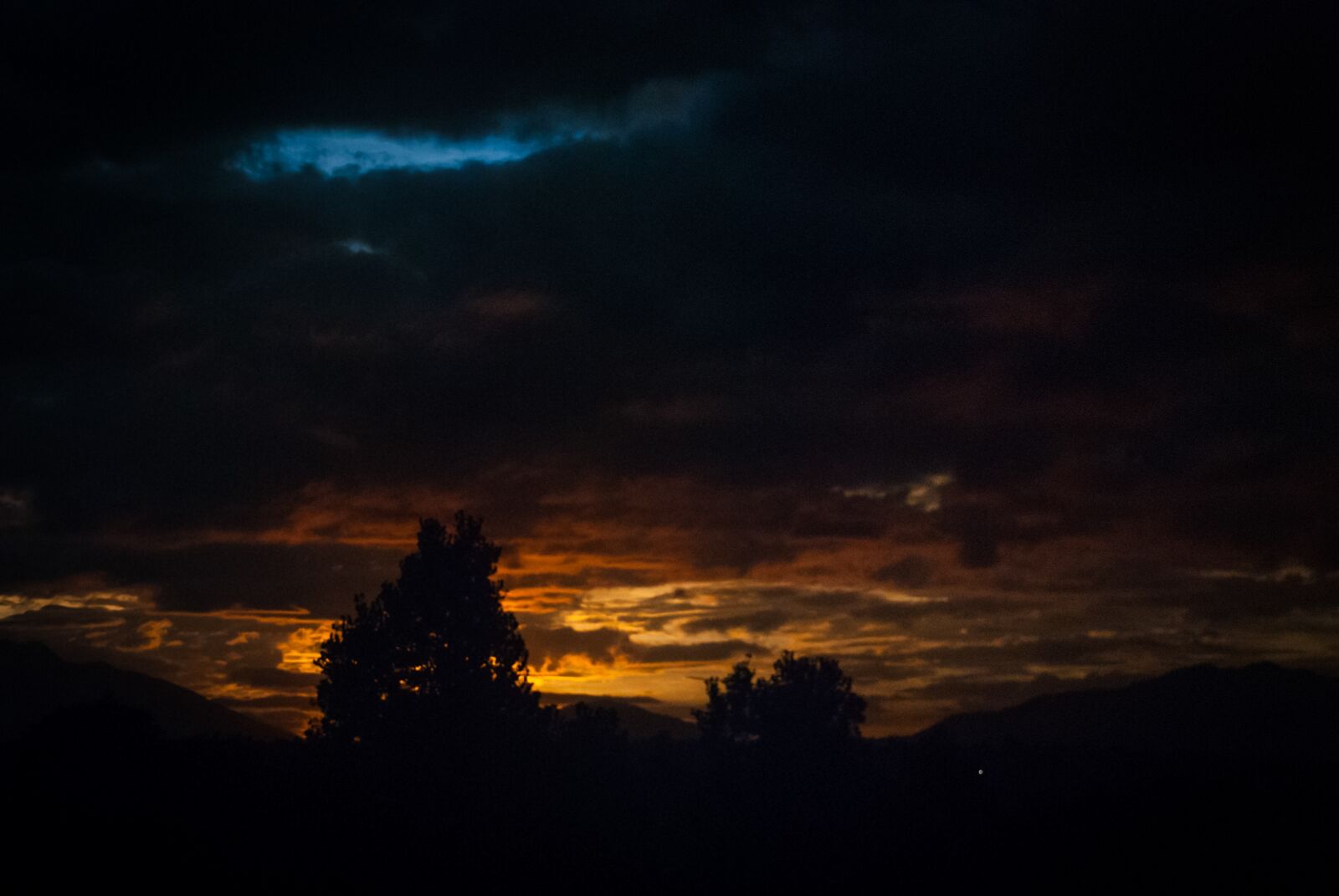 Nikon D80 sample photo. Dusk, cloudy, sunset photography