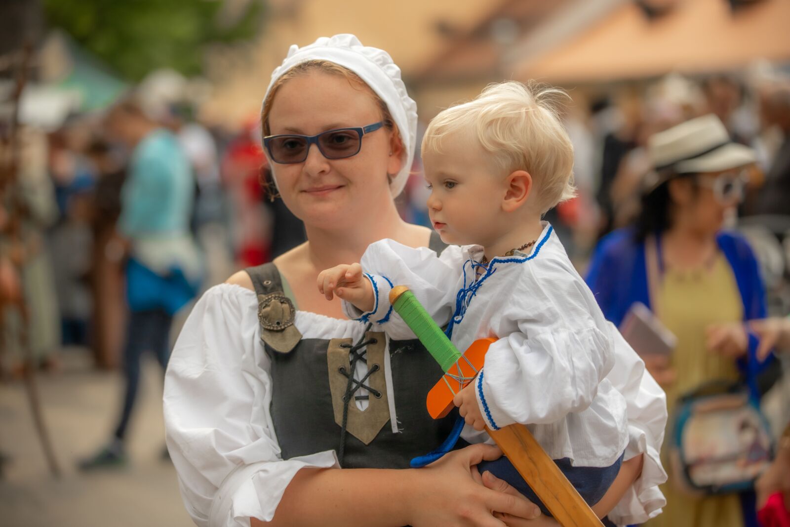Canon EOS 6D Mark II sample photo. Family, kids, mom photography