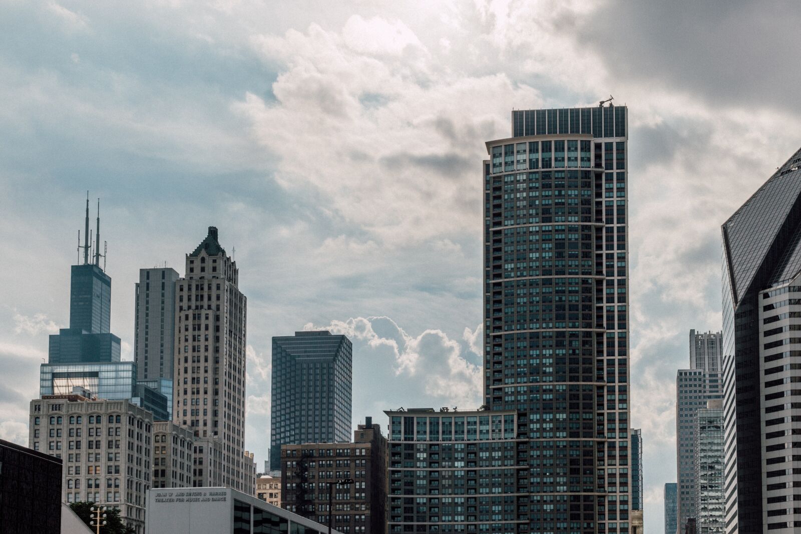 Canon EOS 6D + Canon EF 50mm F1.8 STM sample photo. Architecture, building, infrastructure photography