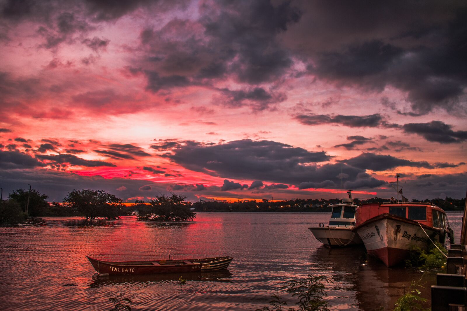 Nikon D3400 sample photo. Landscape, sky, boat photography