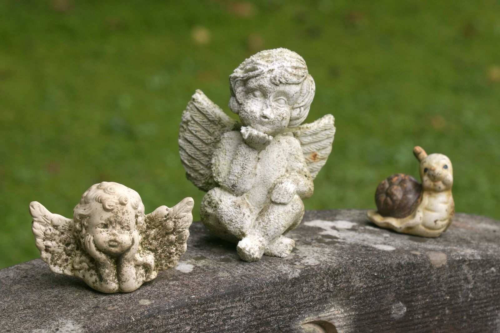 Sony Alpha DSLR-A700 sample photo. Angel, contemplative, figure photography