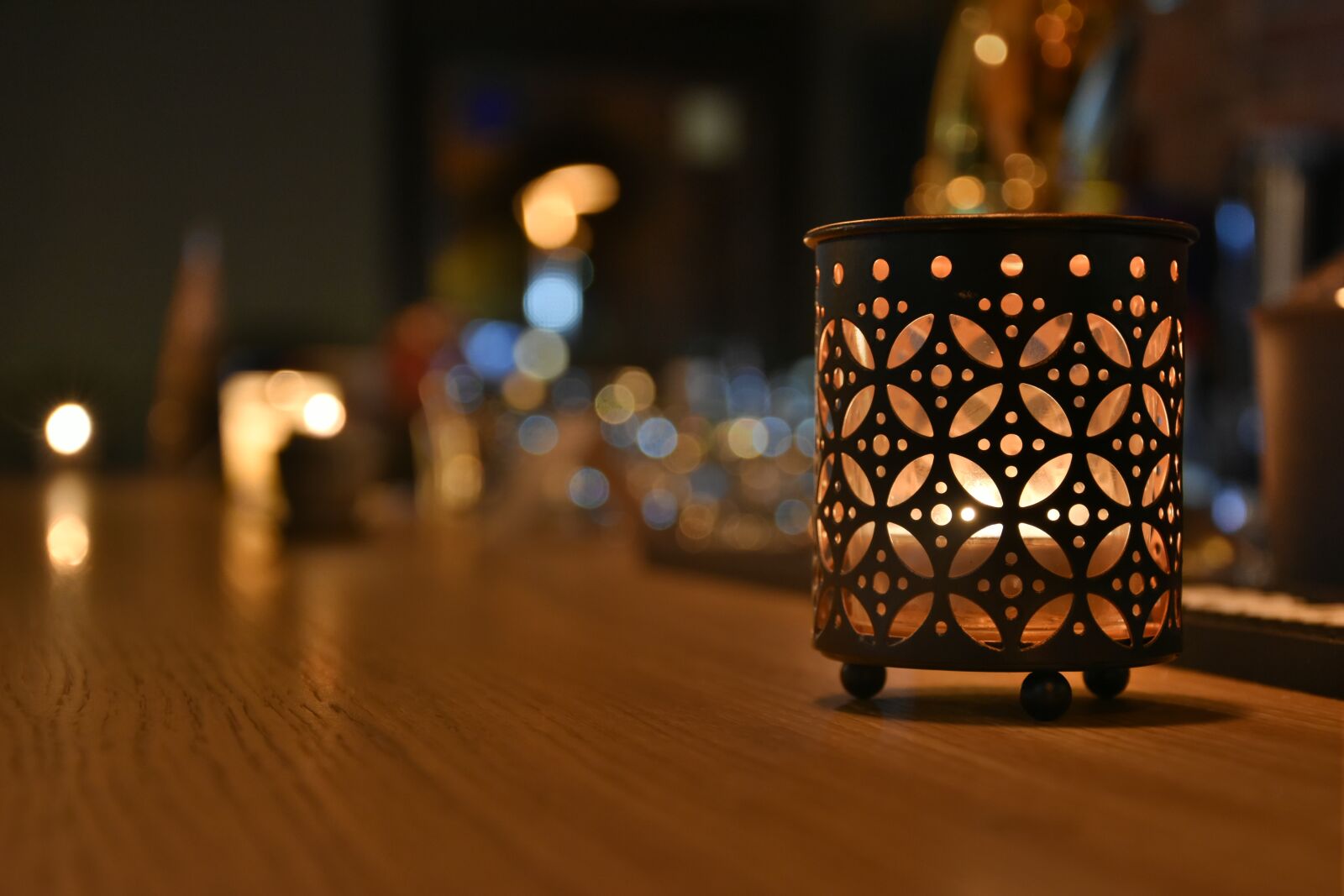 Nikon D7200 sample photo. Candle, bar, night photography