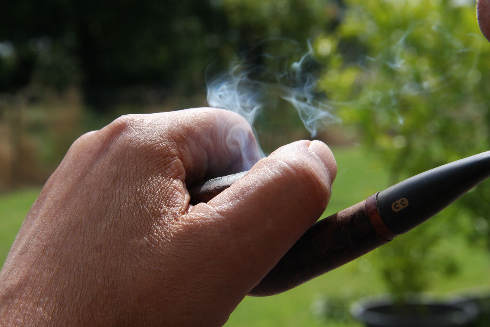 Canon EOS 40D sample photo. Tobacco, pipe, smoke photography