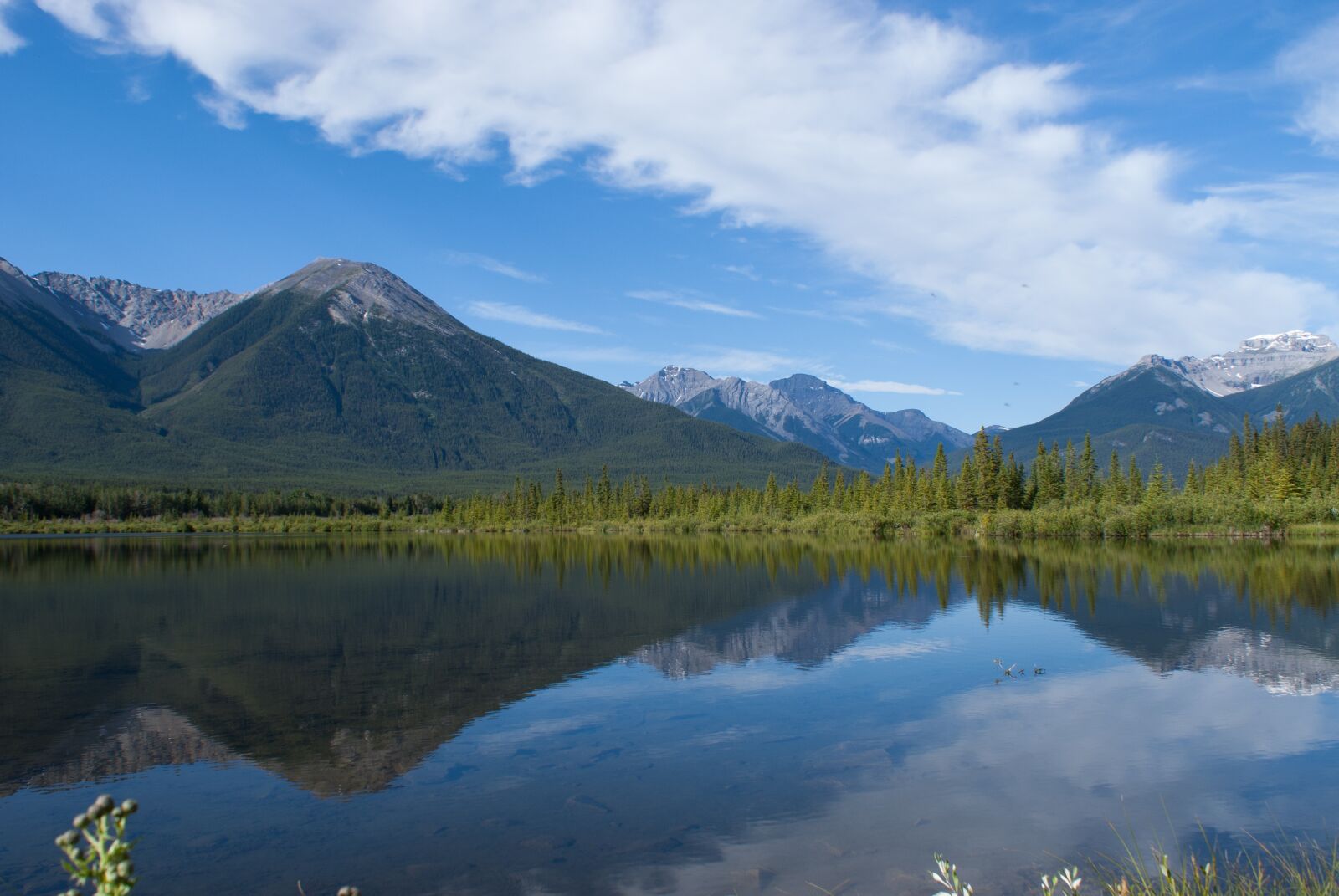 Sony Alpha DSLR-A100 sample photo. Banff, alberta, canada photography