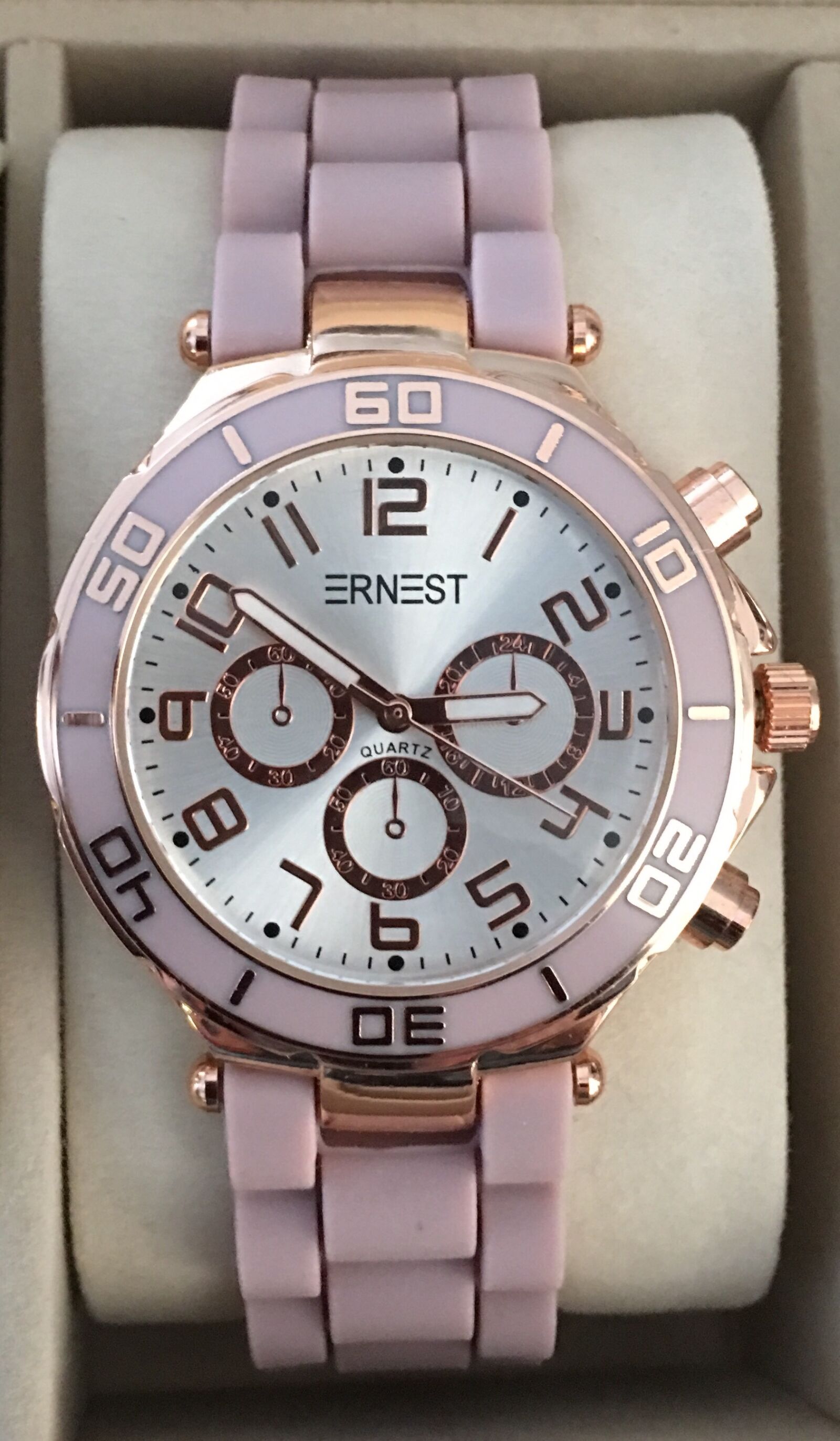 Apple iPhone 6s Plus sample photo. Watch, trend, fashion photography
