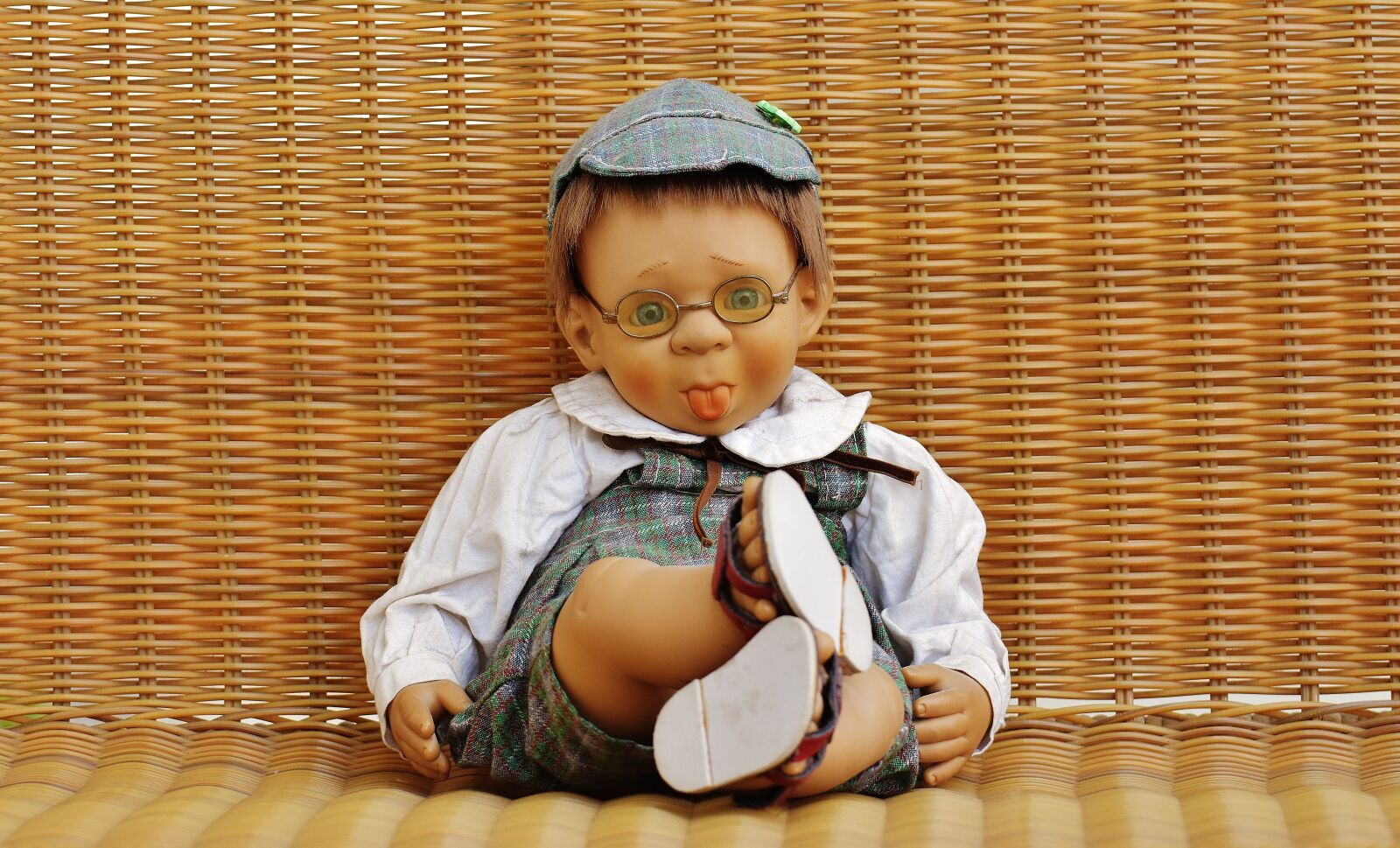 Nikon D7200 sample photo. Doll, boy, cheeky photography