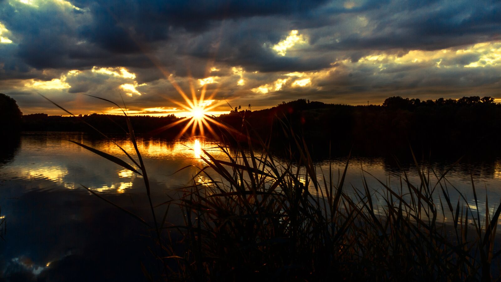 Canon EOS 650D (EOS Rebel T4i / EOS Kiss X6i) sample photo. Sunset, target began, destination photography
