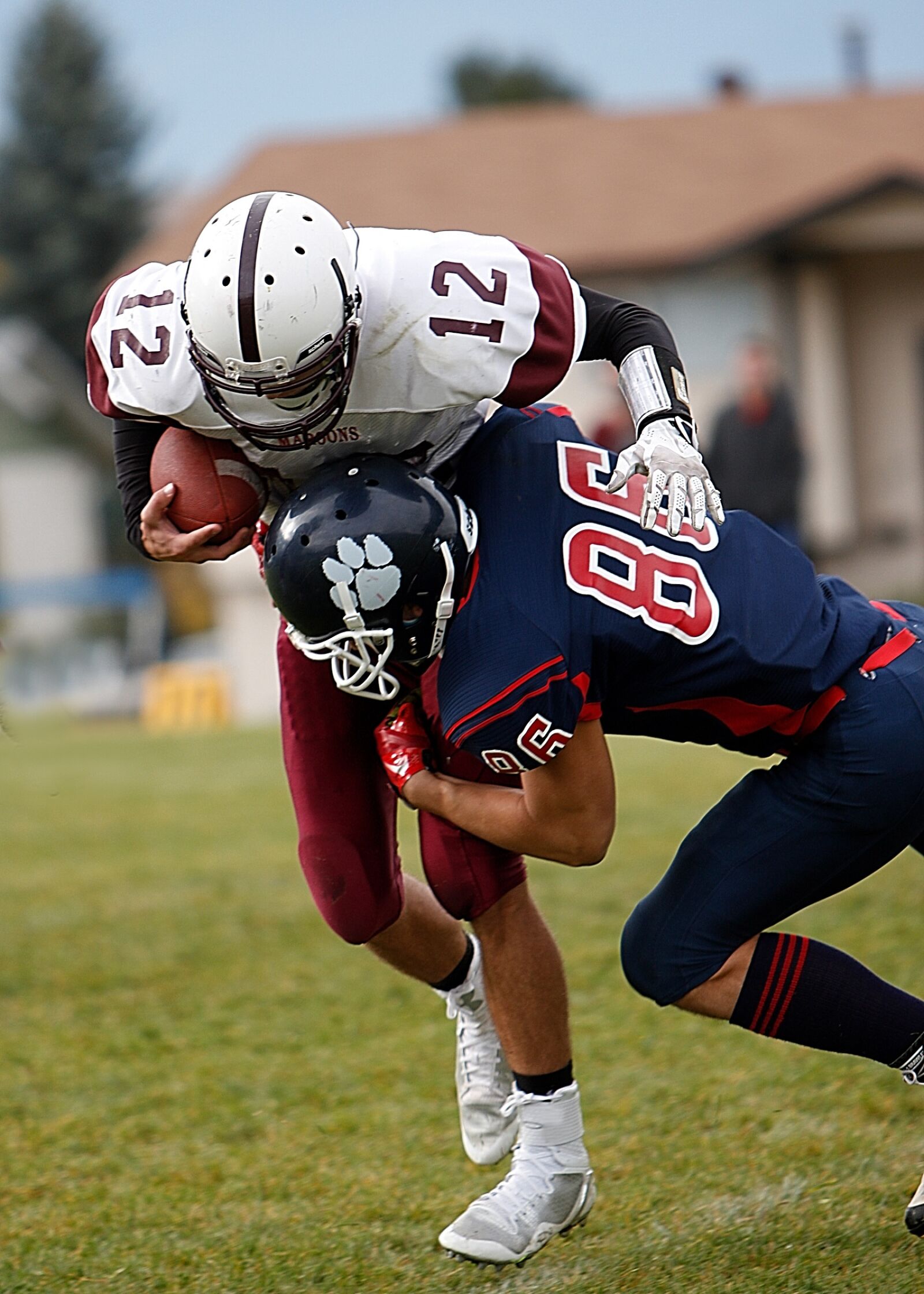 Canon EOS 70D sample photo. American football, tackle, game photography