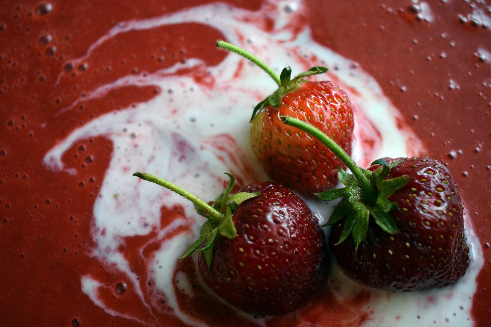 Nikon D3400 sample photo. Strawberries, strawberry, delicious photography