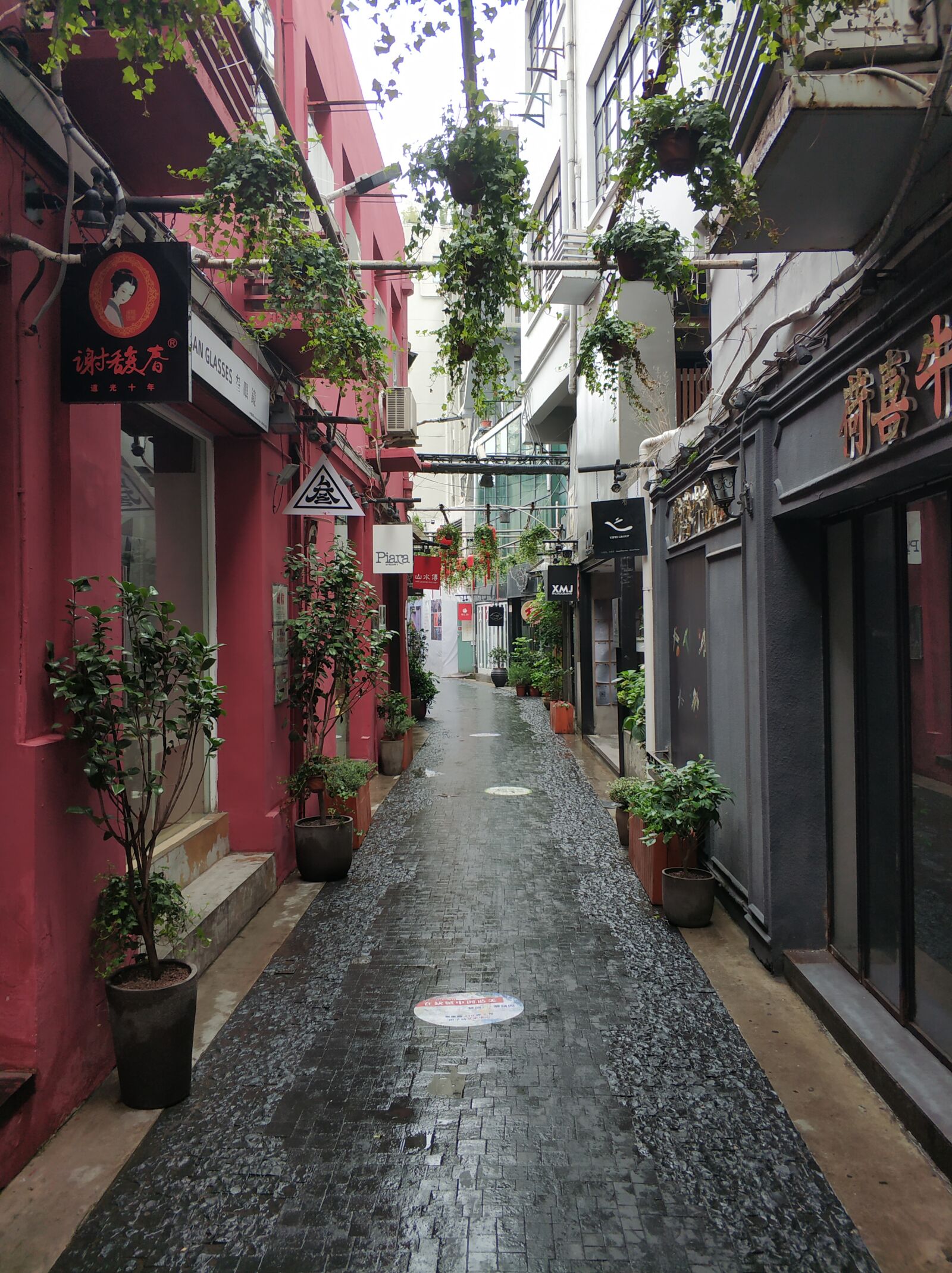 Xiaomi Mi Note 3 sample photo. Shanghai, tianzifang, streets photography
