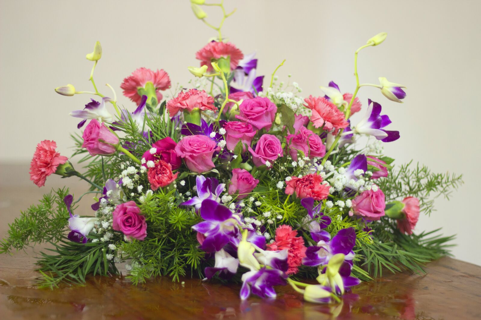 Canon EOS 600D (Rebel EOS T3i / EOS Kiss X5) + Canon EF 50mm F1.8 II sample photo. Flower, bouquet, colourful photography