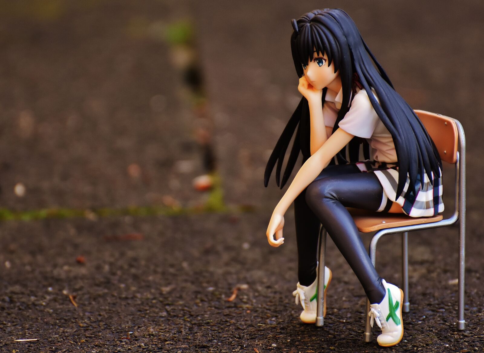 Nikon D7200 sample photo. Girl, sad, chair photography