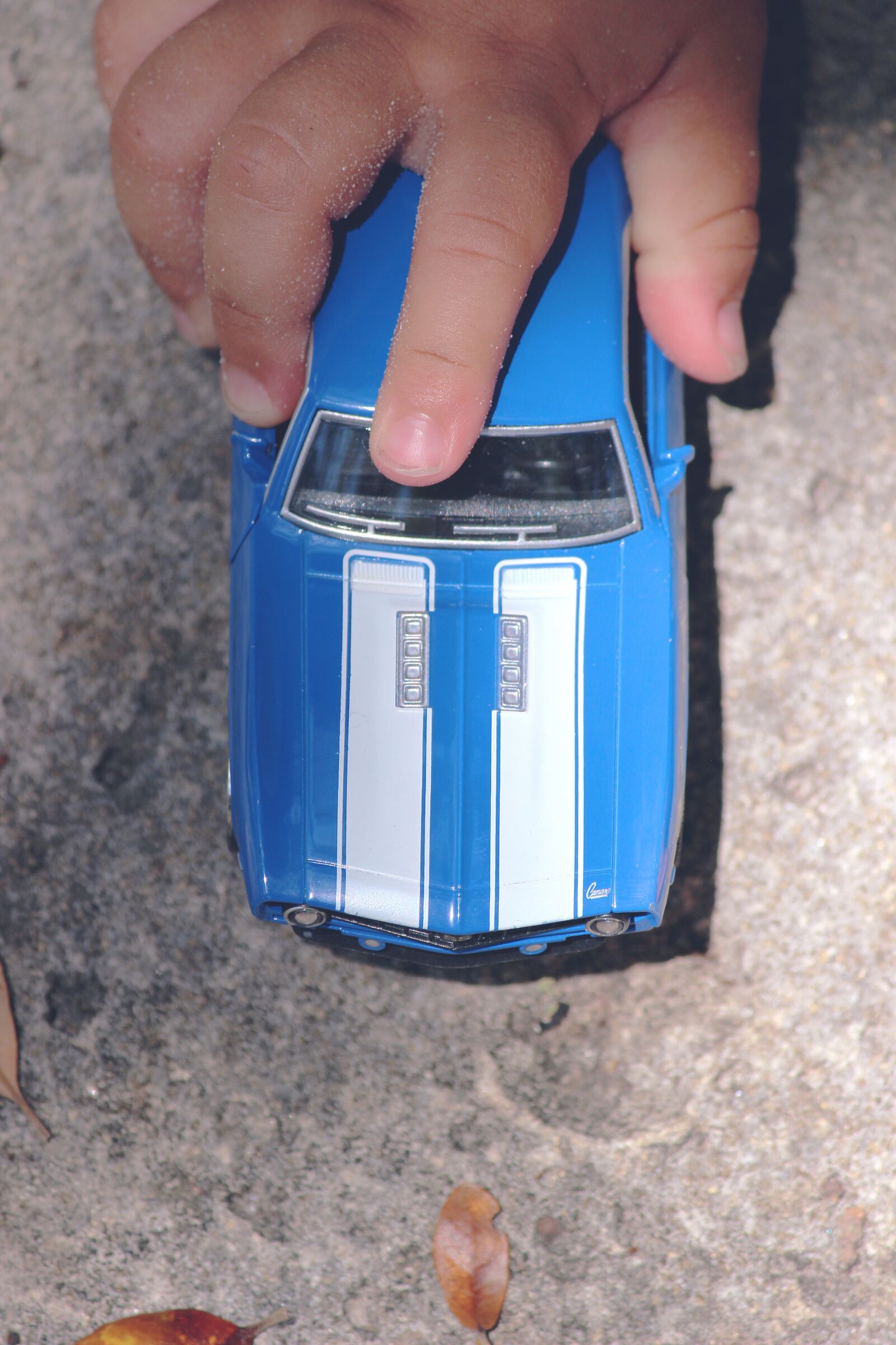 Canon EOS 600D (Rebel EOS T3i / EOS Kiss X5) sample photo. Car, toy, toy car photography
