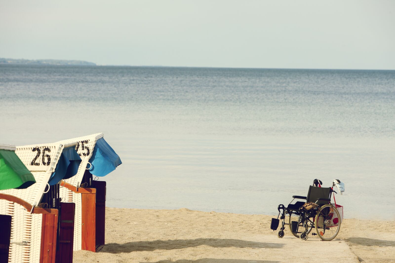 Canon EOS-1Ds Mark III sample photo. Wheelchair, disability, spa photography