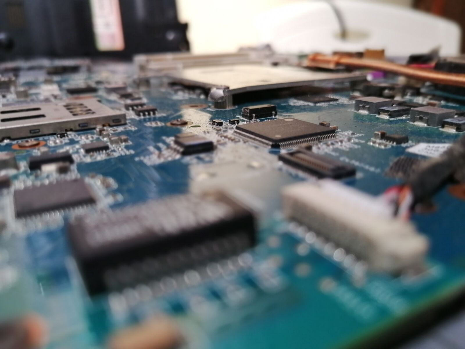 HUAWEI P30 LITE sample photo. Technology, motherboard, clip photography