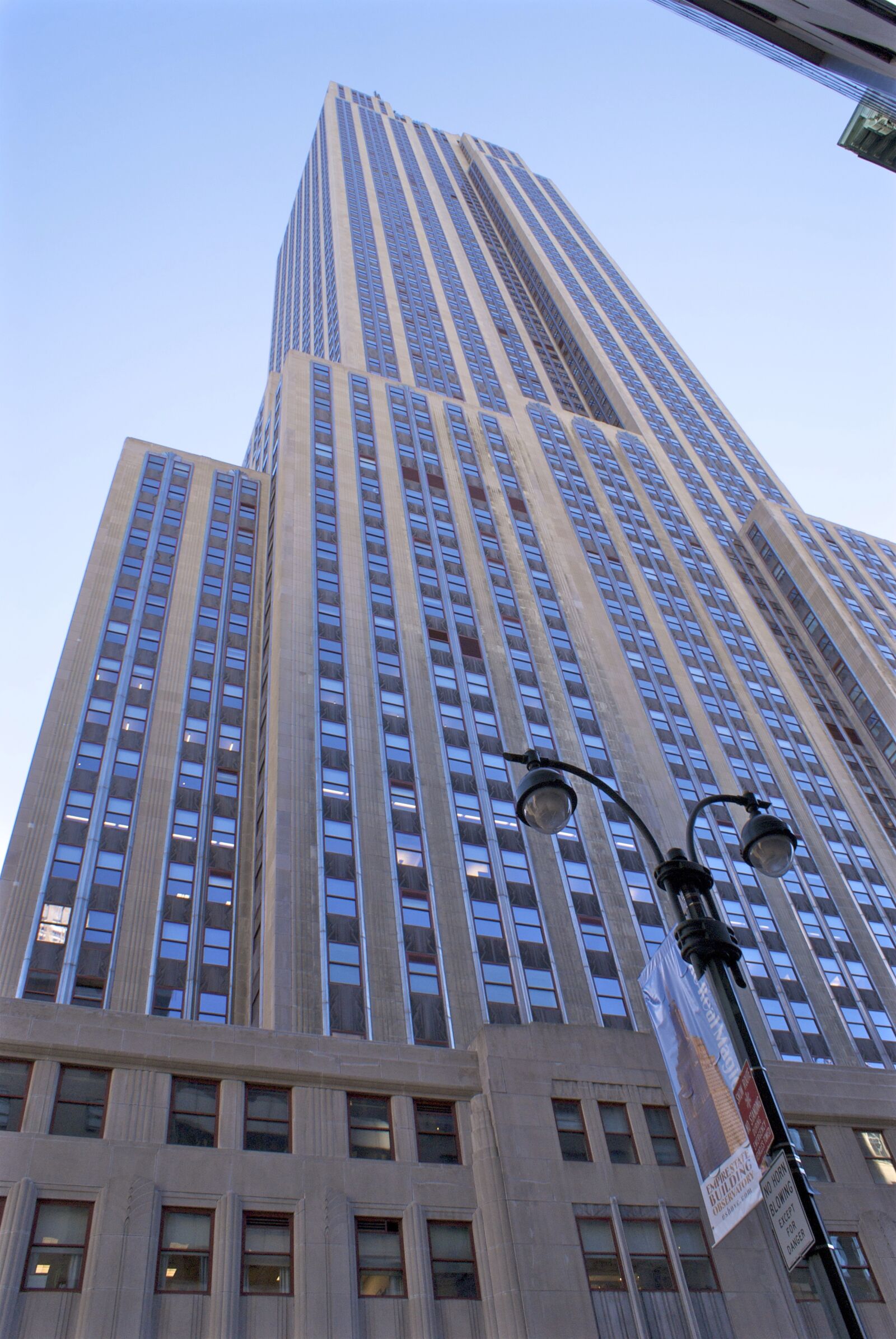 Sony Alpha DSLR-A300 sample photo. Skyscraper, nyc, new york photography