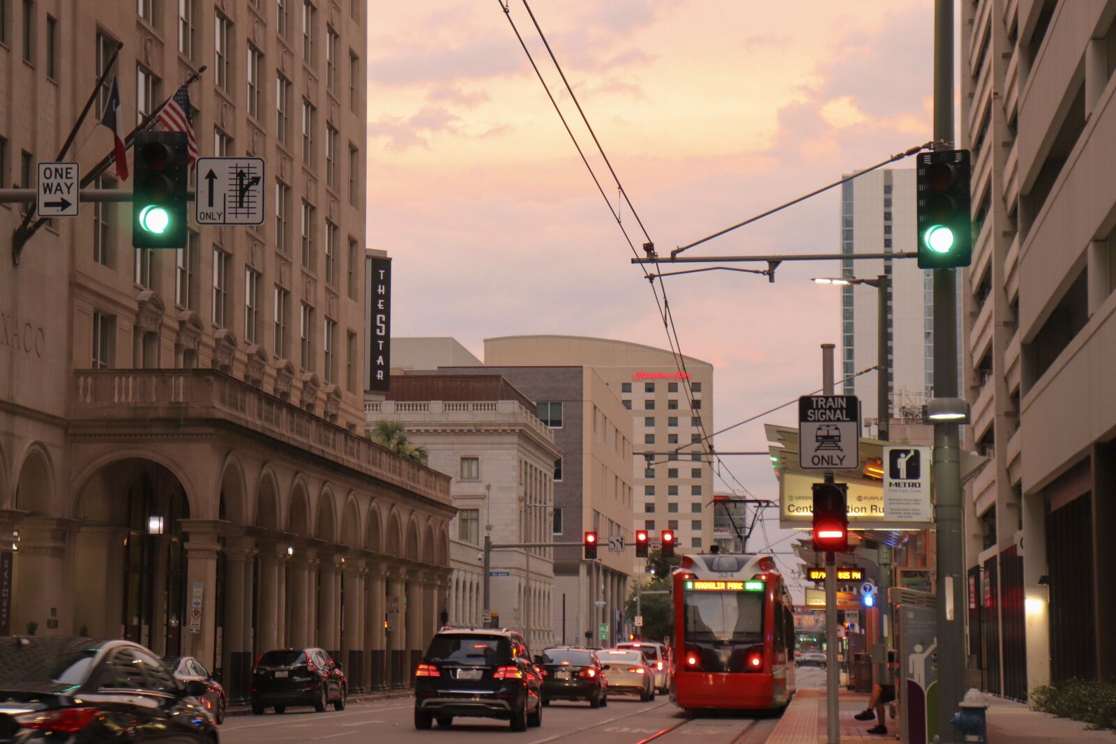 Canon EOS 200D (EOS Rebel SL2 / EOS Kiss X9) sample photo. Sunset, usa, houston photography
