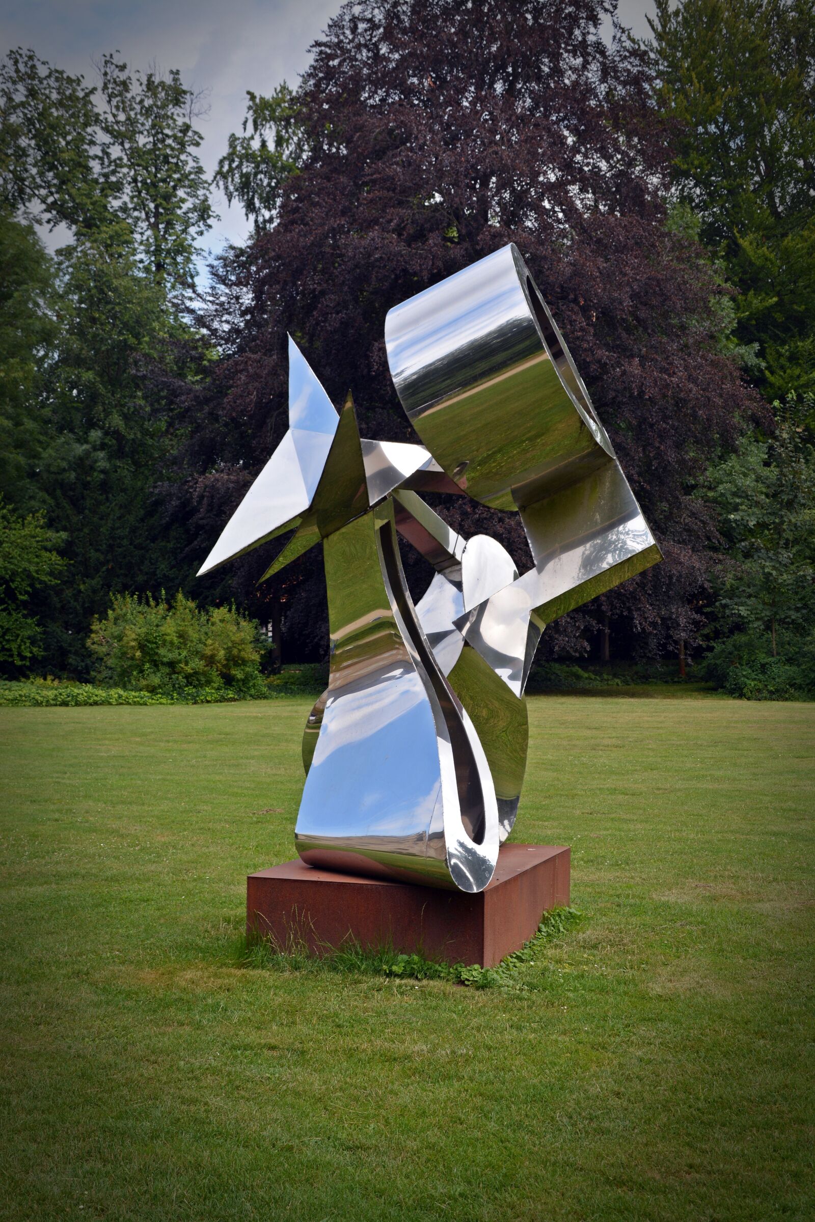 Nikon D5200 sample photo. Sculpture, modern, metal photography