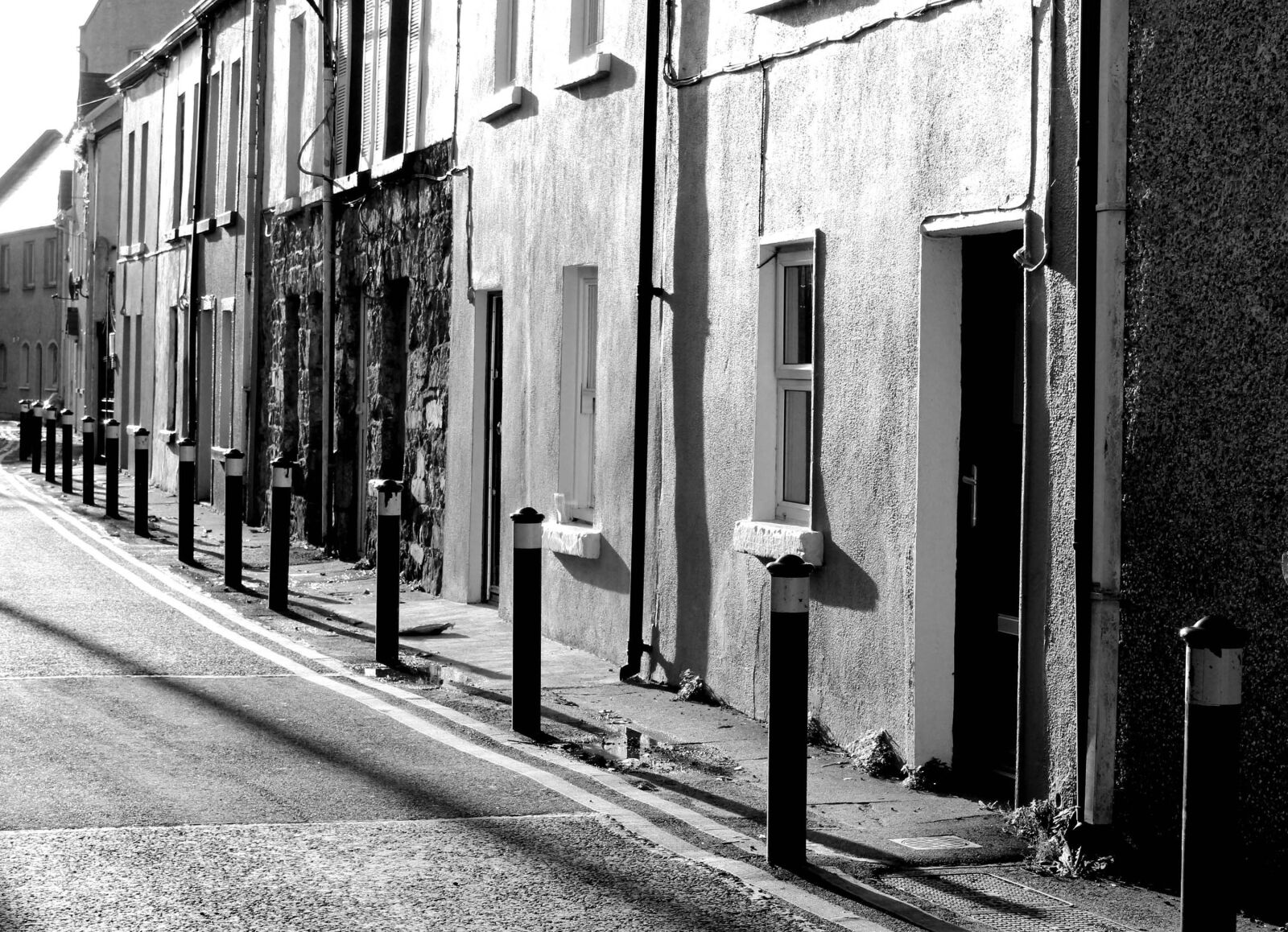 Canon EOS 1200D (EOS Rebel T5 / EOS Kiss X70 / EOS Hi) sample photo. Street, black and white photography