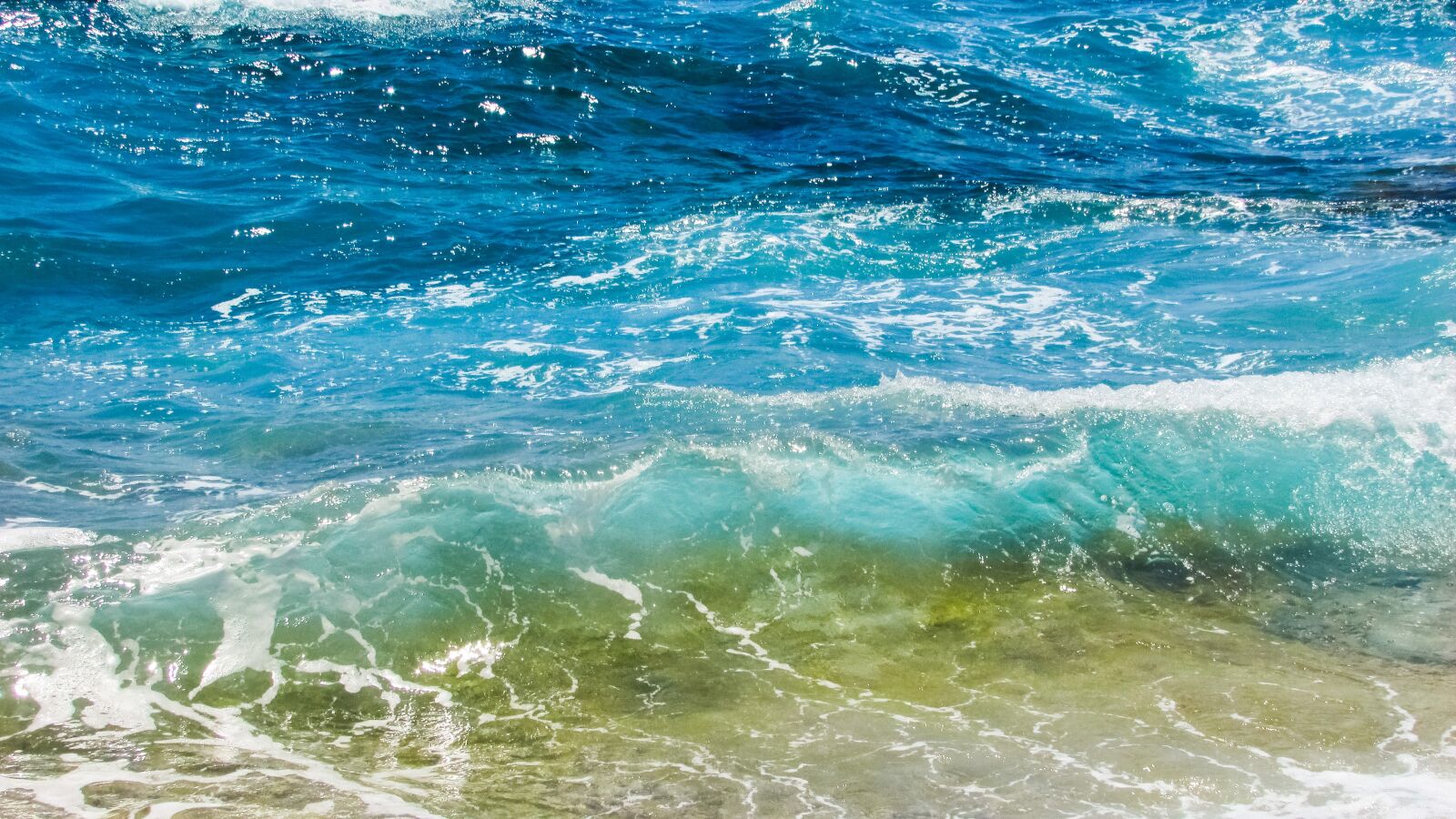 Canon PowerShot SX400 IS sample photo. Wave, bubbles, foam photography