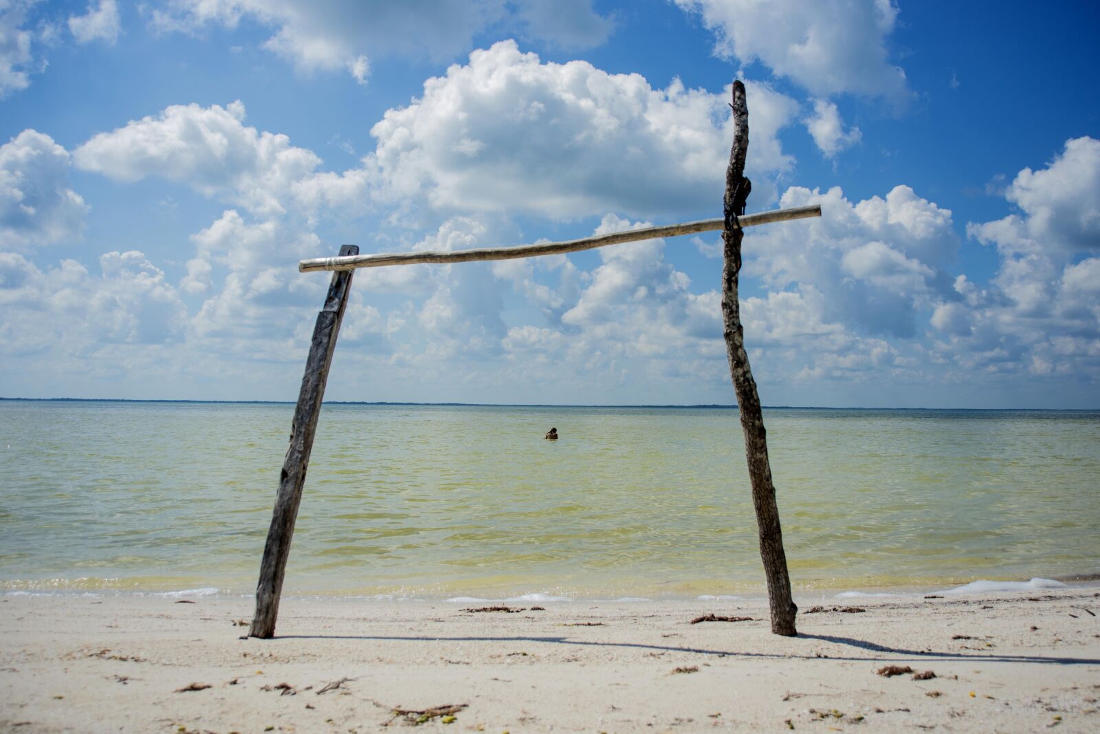 AF Zoom-Nikkor 28-105mm f/3.5-4.5D IF sample photo. Beach, beaitifull, clouds, holbox photography