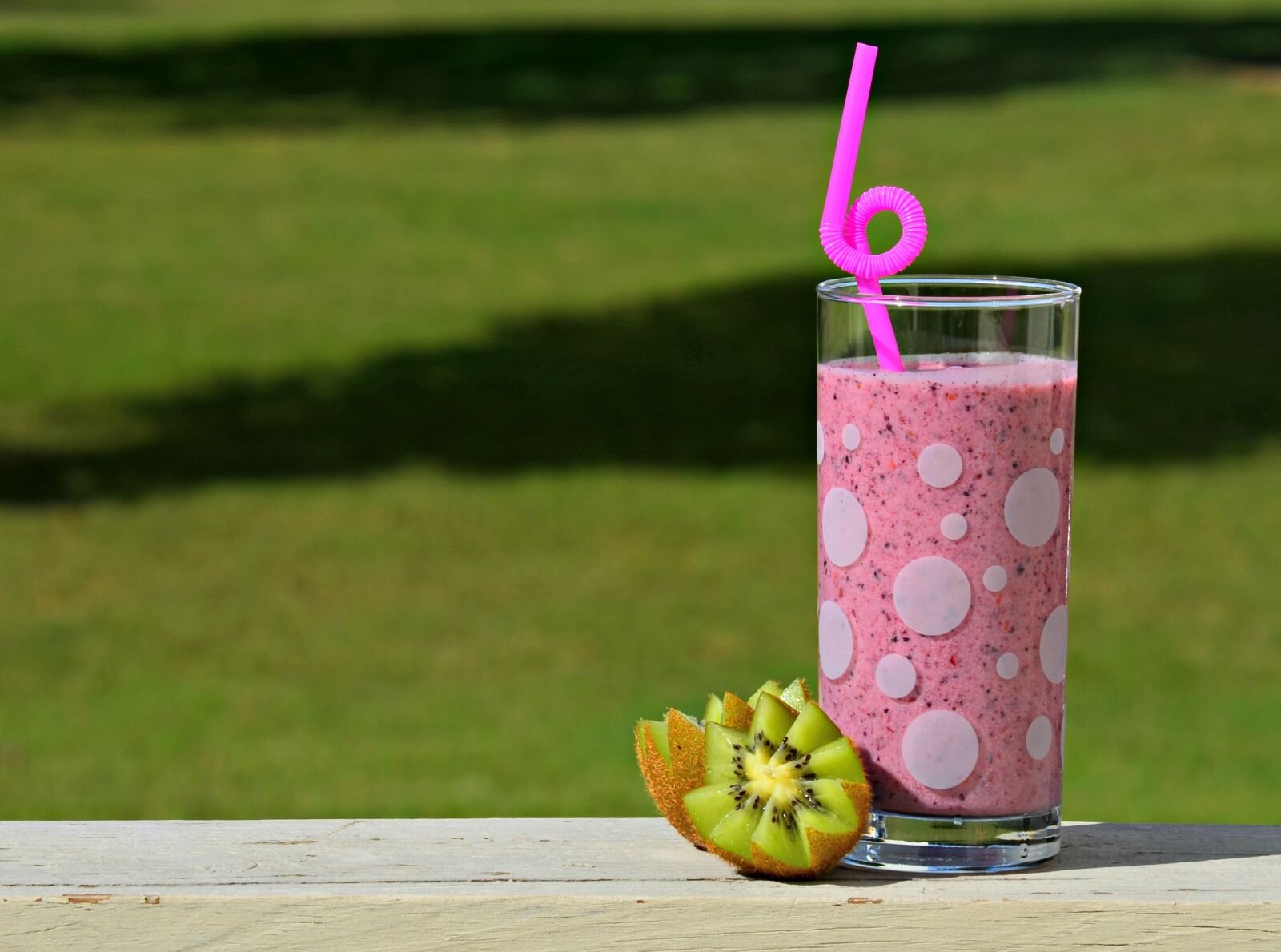 Nikon D5100 sample photo. Smoothie, healthy, fruit photography