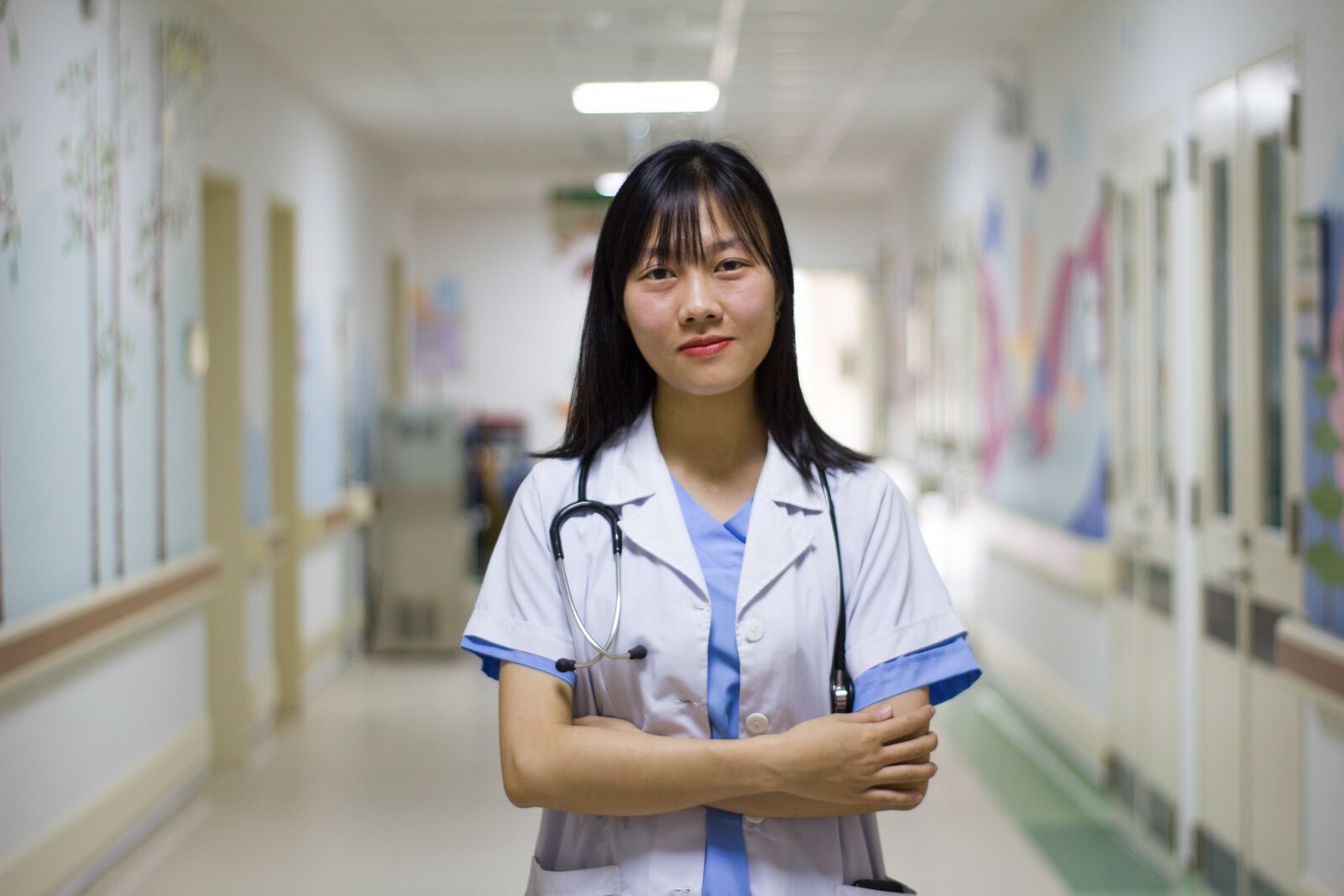 YN50mm f/1.8 II sample photo. Anesthesia, doctor, female photography