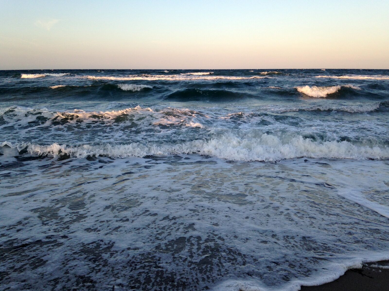 iPhone 5c back camera 4.12mm f/2.4 sample photo. Sea, waters, wave photography