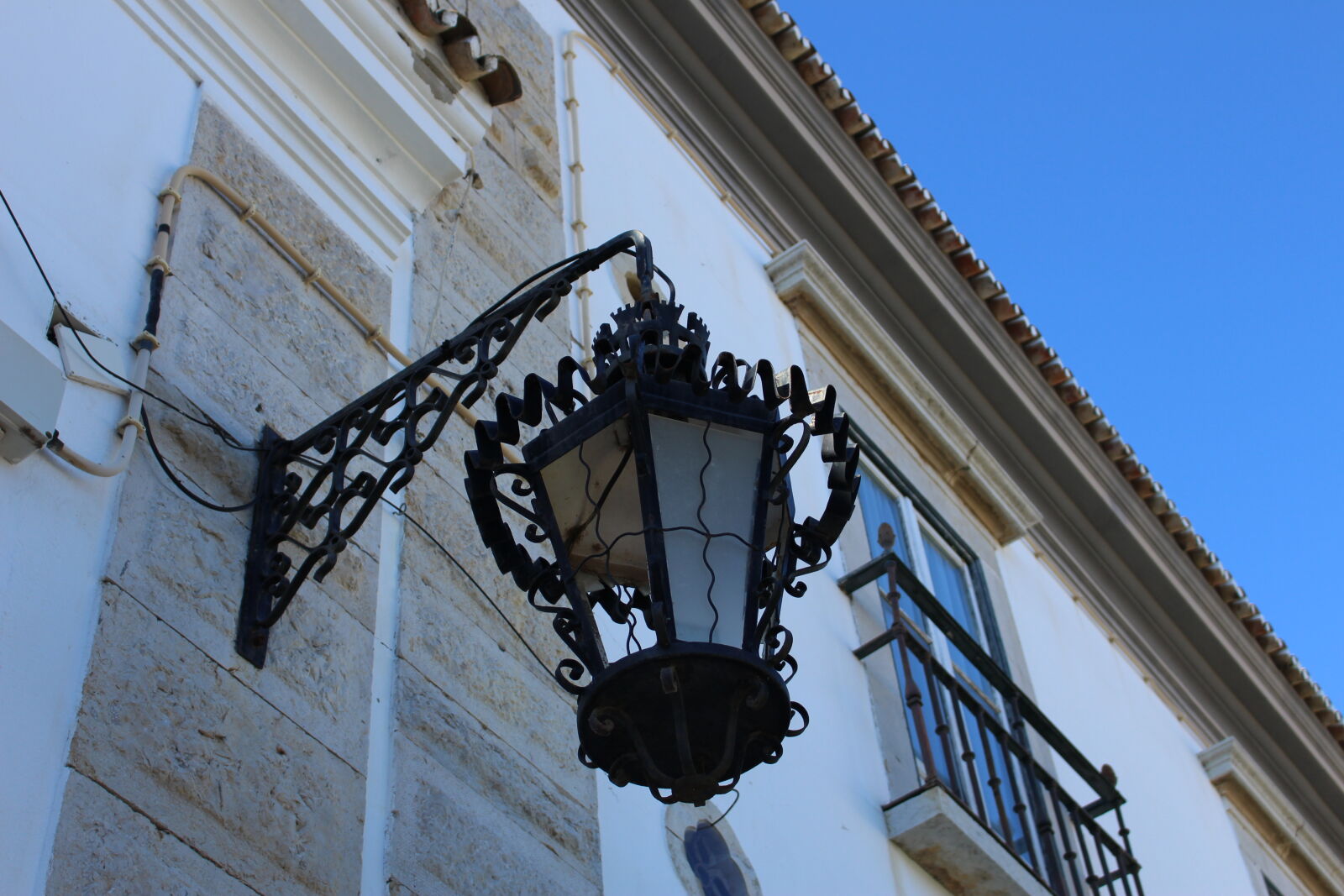 Canon EOS 700D (EOS Rebel T5i / EOS Kiss X7i) sample photo. Black, blue, blue, sky photography