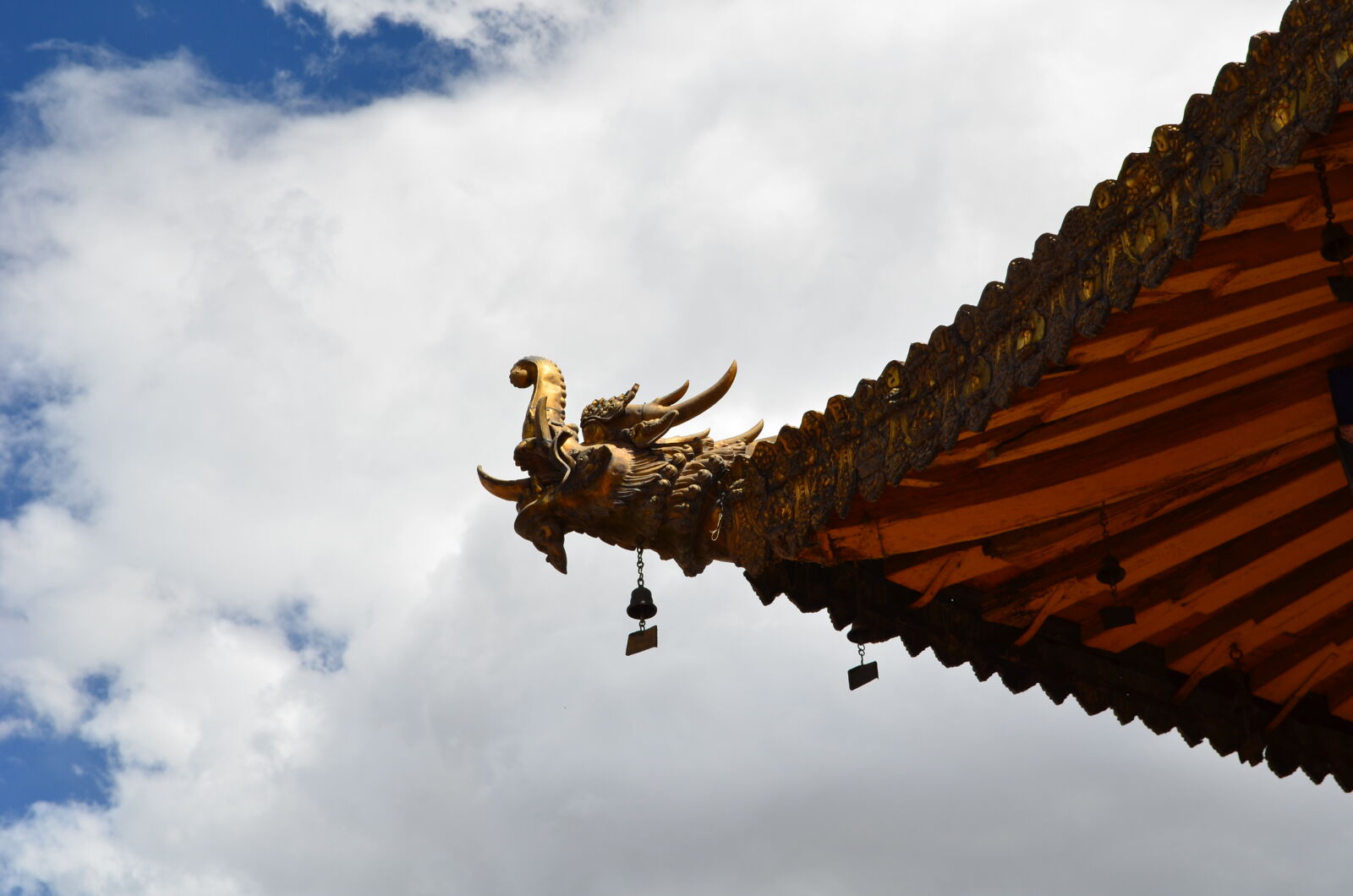 Nikon D5100 sample photo. Sky, temple photography