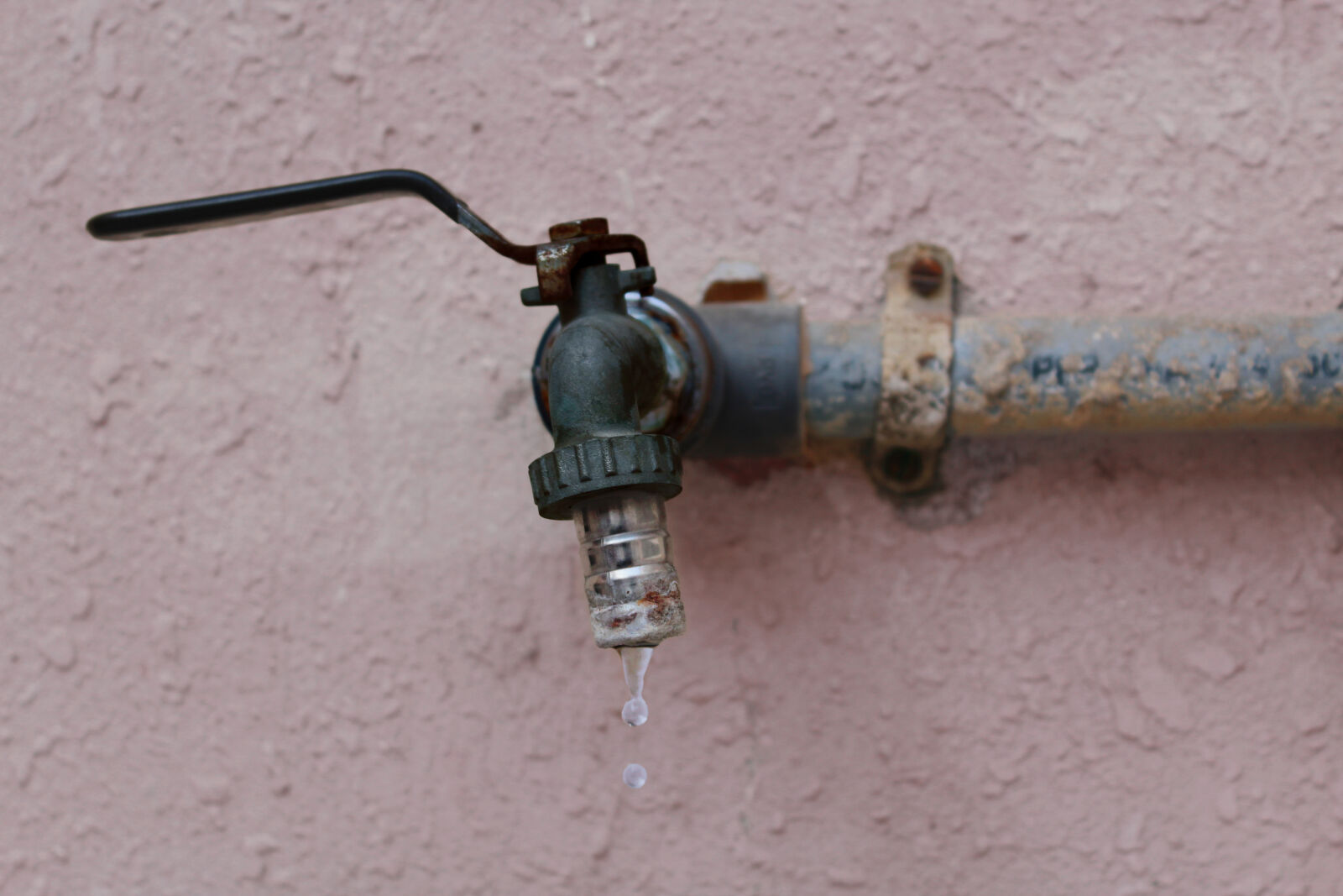 Canon EOS 1200D (EOS Rebel T5 / EOS Kiss X70 / EOS Hi) sample photo. Copper, dirt, drops, industrial photography
