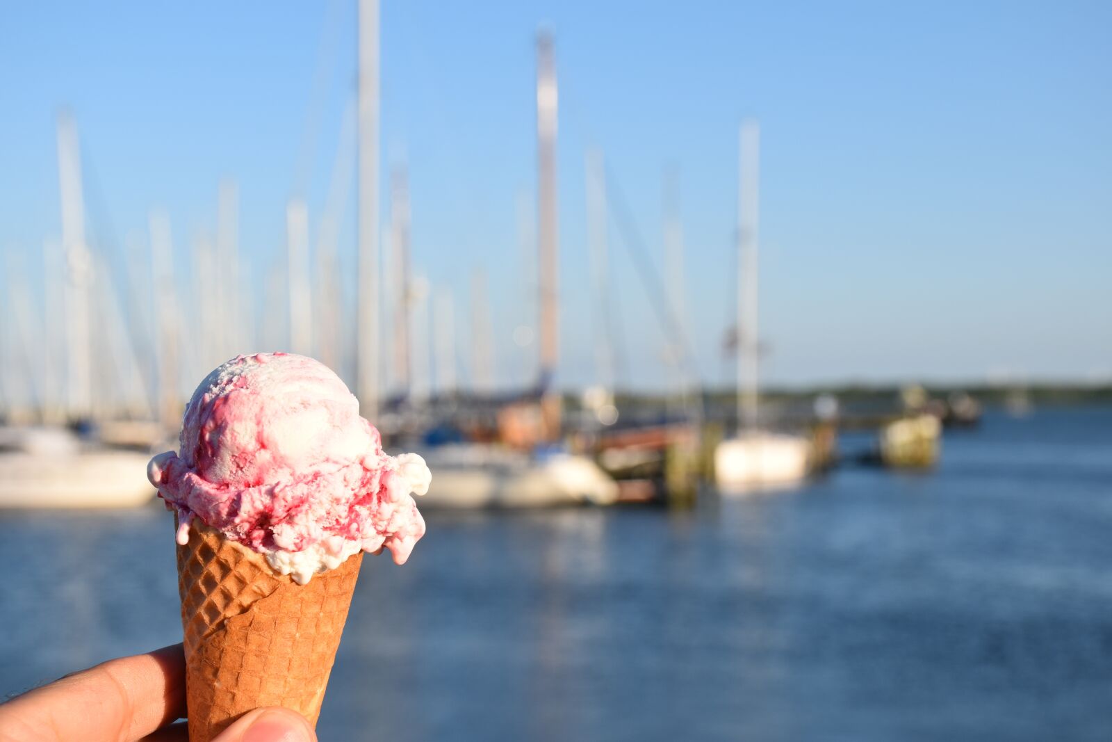Nikon D5500 sample photo. Ice, port, summer photography