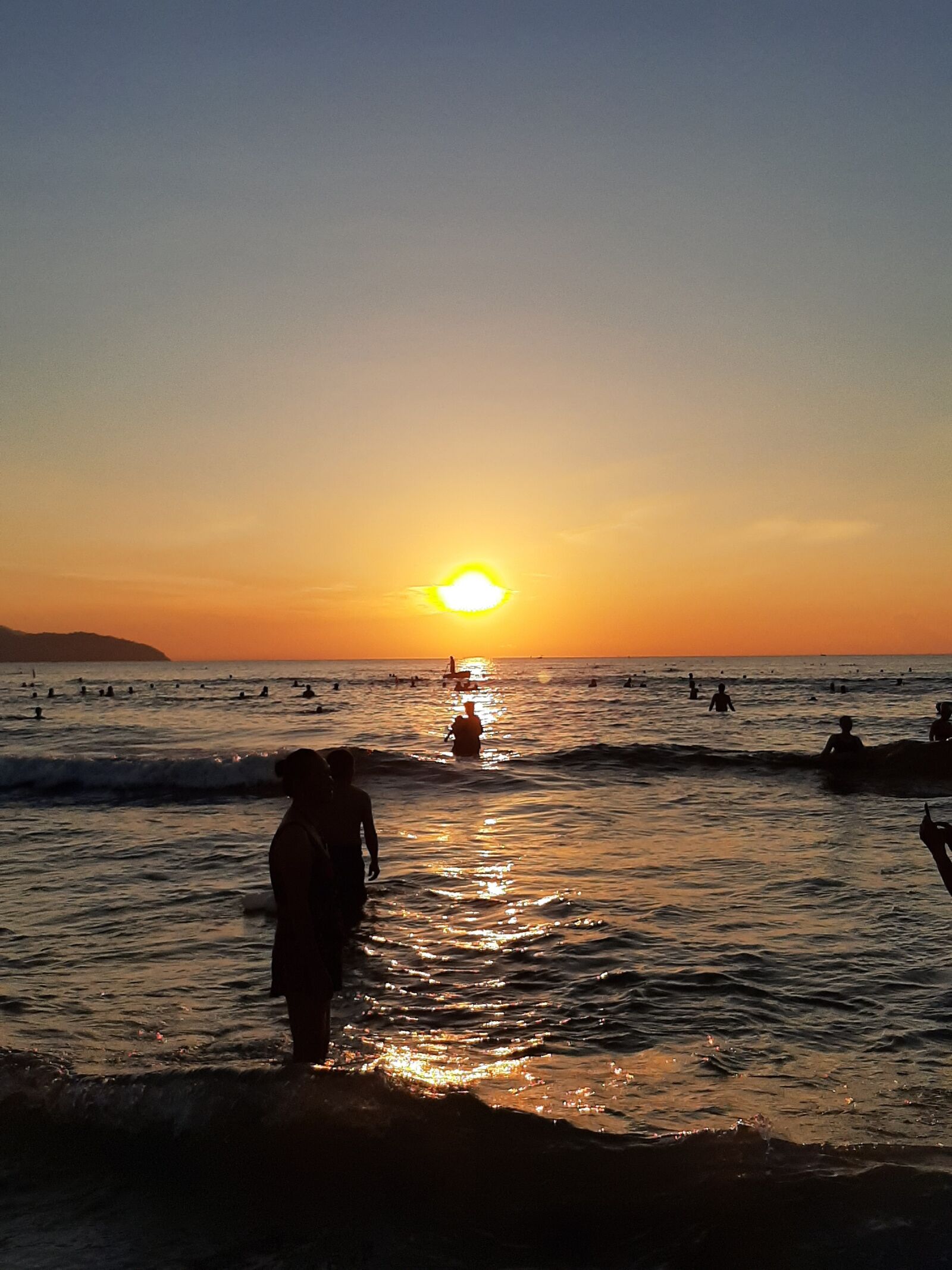 Samsung SM-A505F sample photo. Sun, the average, minh photography