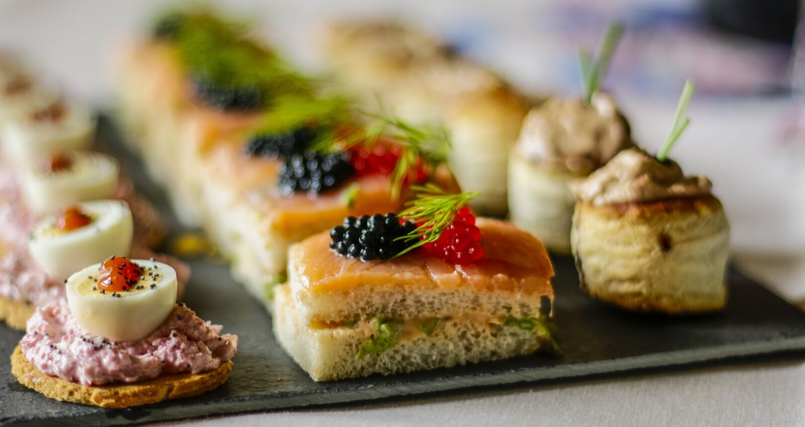 Canon EOS 70D + Canon EF 50mm F1.8 STM sample photo. Food, canapes, bread photography