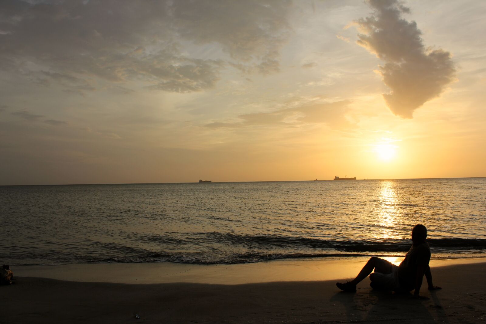Canon EOS 550D (EOS Rebel T2i / EOS Kiss X4) sample photo. Sunset, st, marta photography