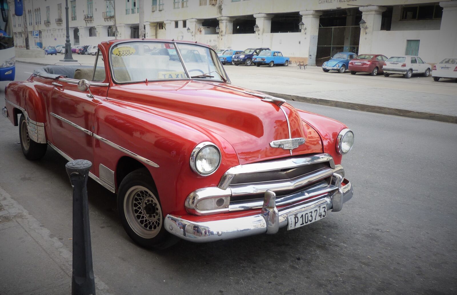 Panasonic Lumix DMC-FZ40 (Lumix DMC-FZ45) sample photo. Havana, cuba, oldtimer photography